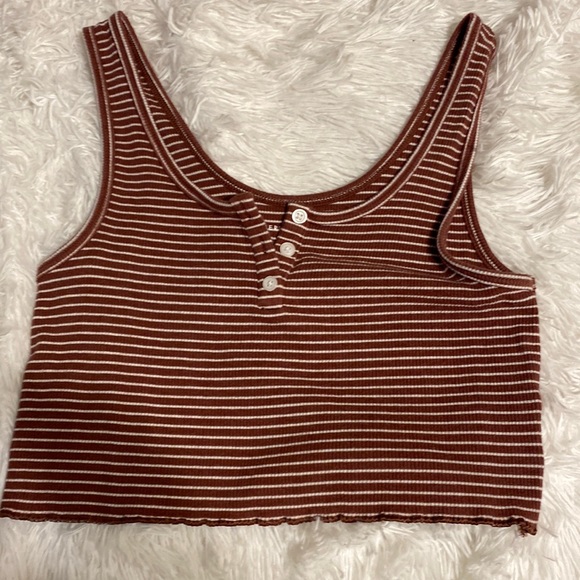 Brown and white striped crop top - Picture 1 of 3